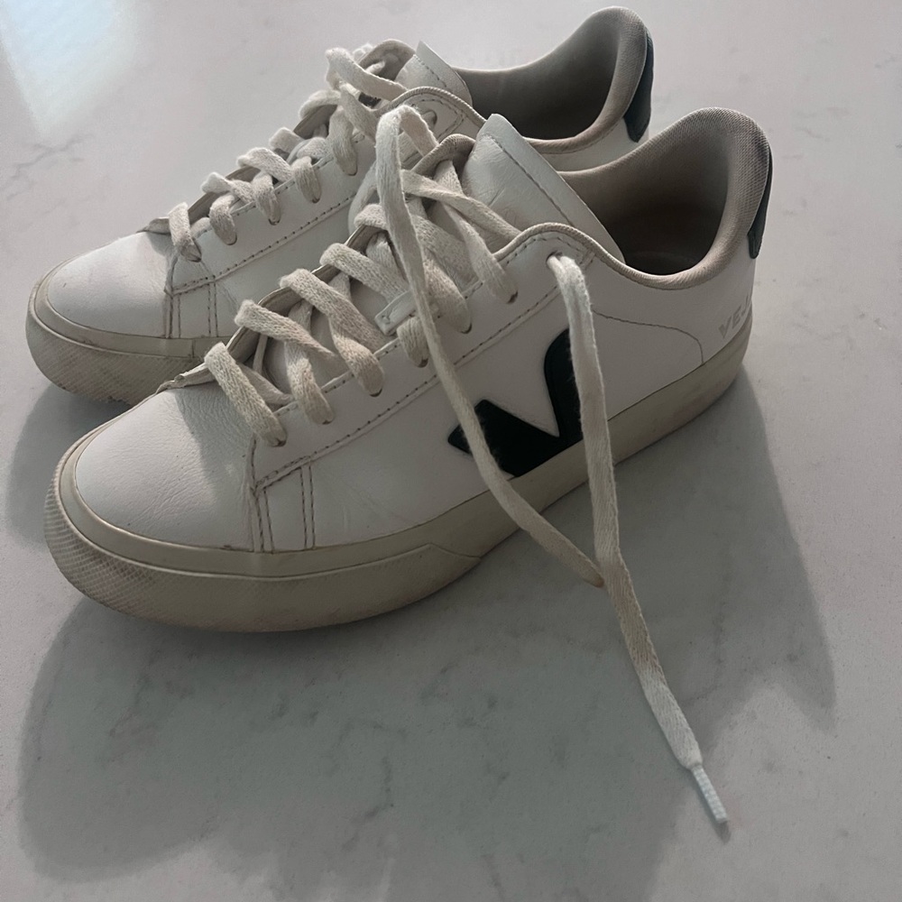 Women’s Veja Size 38
